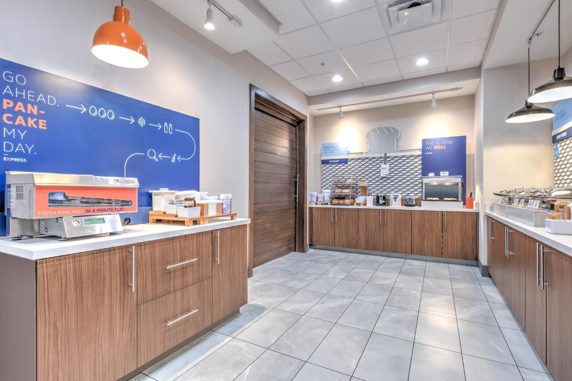 Holiday Inn Express & Suites Dallas Plano North By Ihg Exterior photo